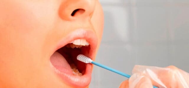Funciones de la saliva en la boca